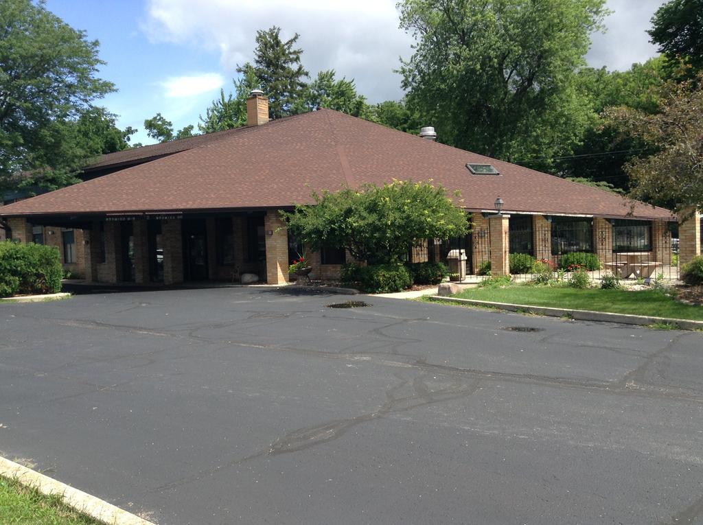 Americinn And Suites By Wyndham Delafield-Waukesha-Milwaukee מראה חיצוני תמונה